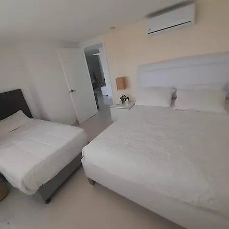 Gloria Al Laguito Duplex Apartment